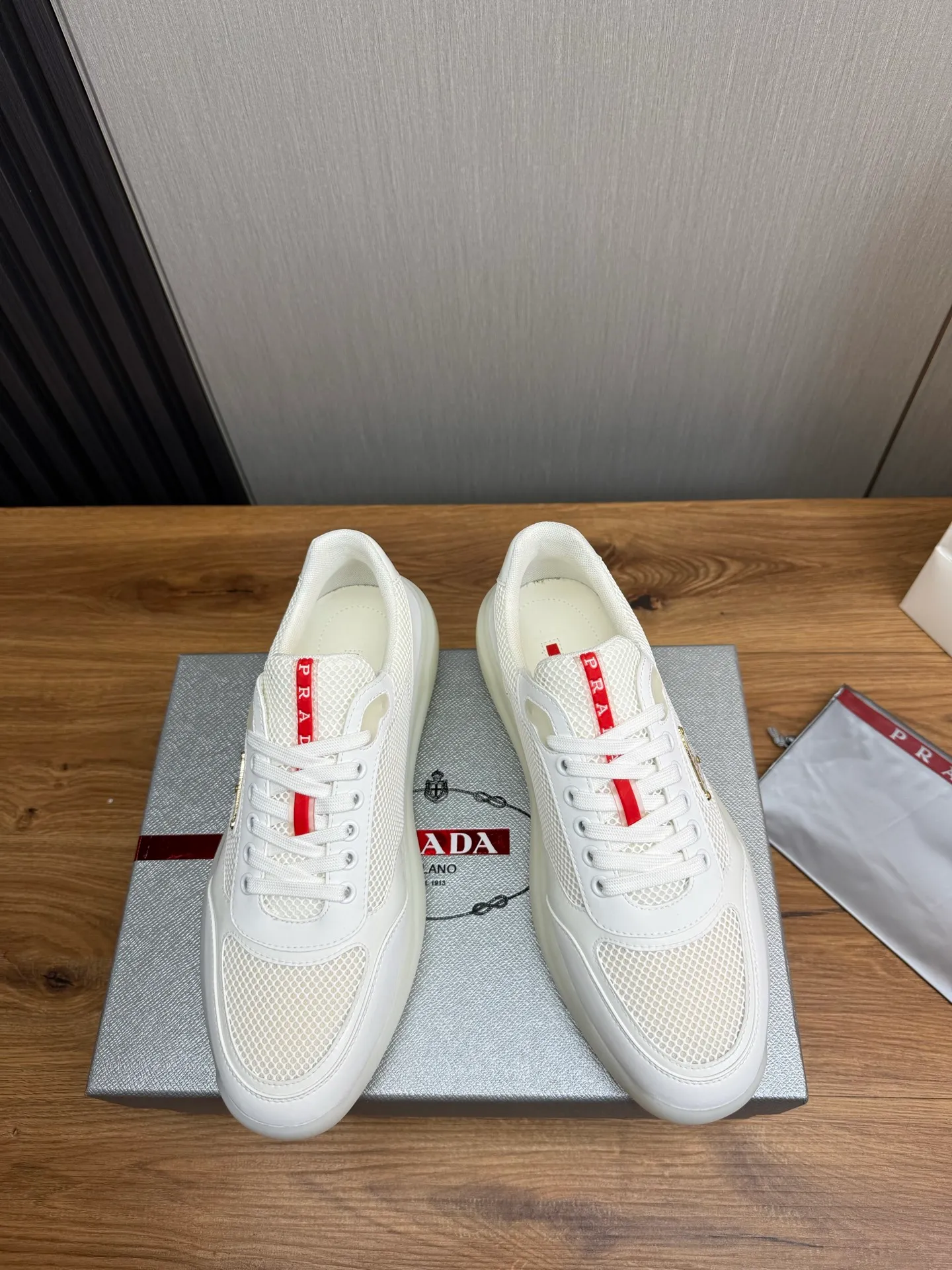 Factory price 620💰 [PRADA] Official website synchronizes new models, high-quality shipments ✔️Hot sale🔥 Original cowhide + cowhide lining, 1🆚1 replica, original bottom, 38-45 (men's 45 is custom-made and cannot be returned)